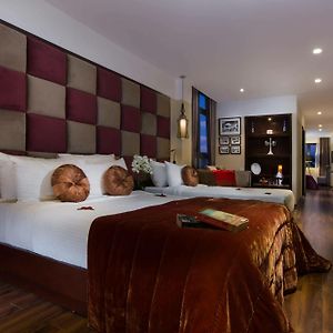 Family Room City View